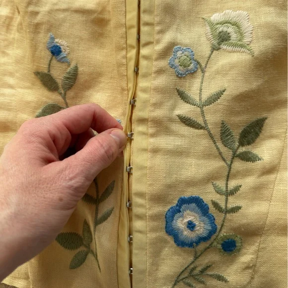 Never been worn Reformation Juliet linen top size 6 - Picture 6 of 9